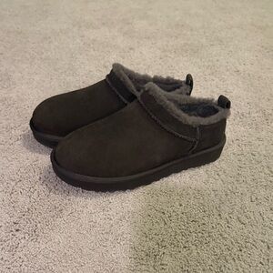 UGG Classic Micro Dusted Cocoa
